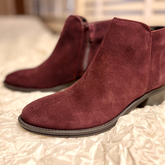 Di Fontana burgandy suede Western style ankle boots NWTsize 38 - Picture 3 of 9